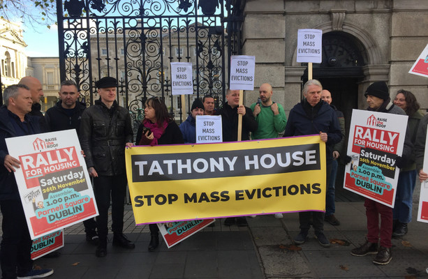 Protestors protesting mass evictions outside the Dáil in Dublin